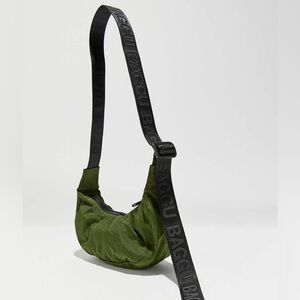 Baggu Mini Crescent in Bay Laurel
